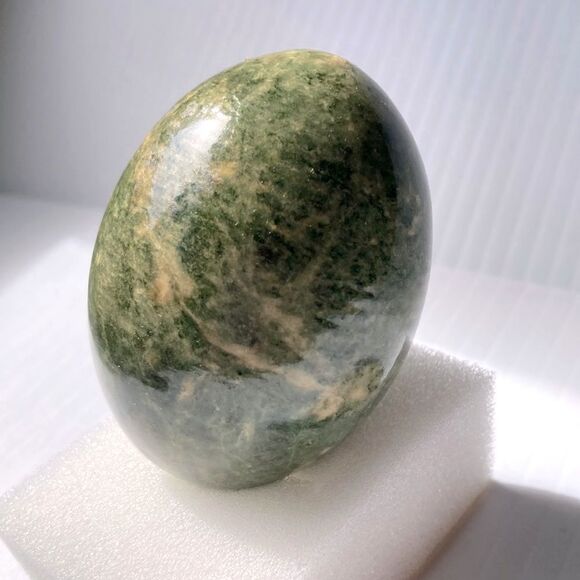 ALABASTER EGG Polished Green Marble Stone Egg with Swirls 5.4 oz - Picture 5 of 12